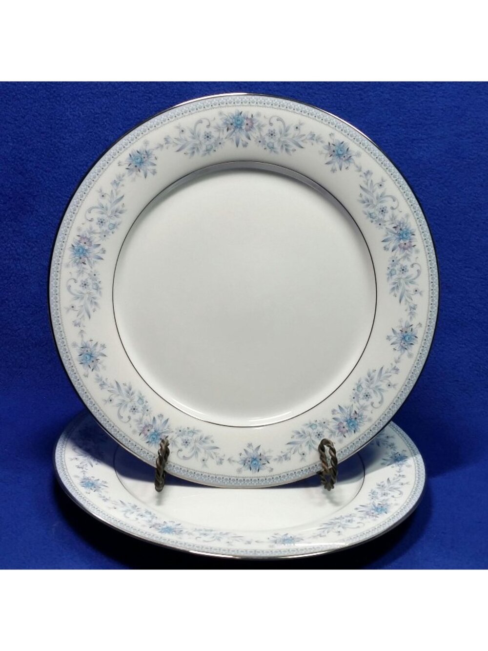 Noritake Blue Hill Dinner Plates 10 1/2" Pattern 2482 Cottagecore Set of 2